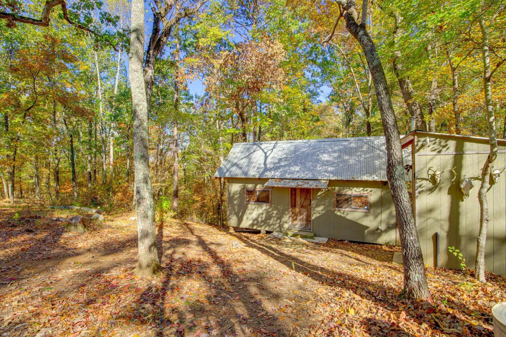 Secluded Tallassee Cabin With Fire Pit And Porch! Zewnętrze zdjęcie